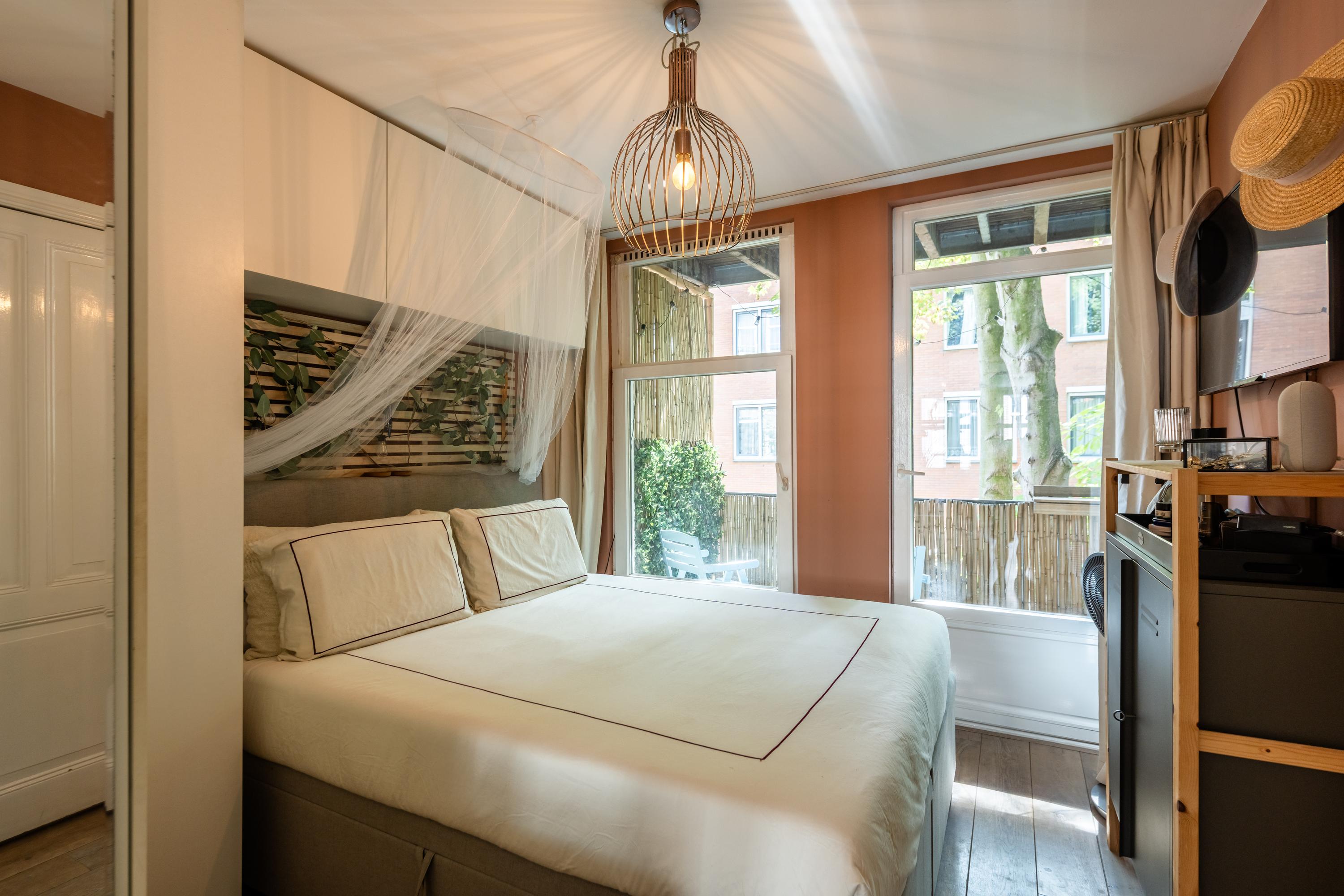 Studio te koop: Van Ostadestraat 340-1, Amsterdam