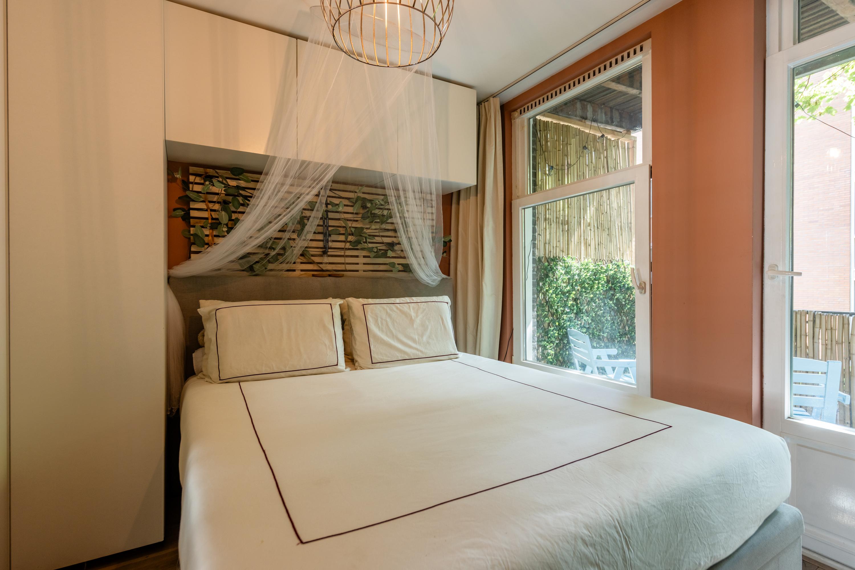 Studio te koop: Van Ostadestraat 340-1, Amsterdam