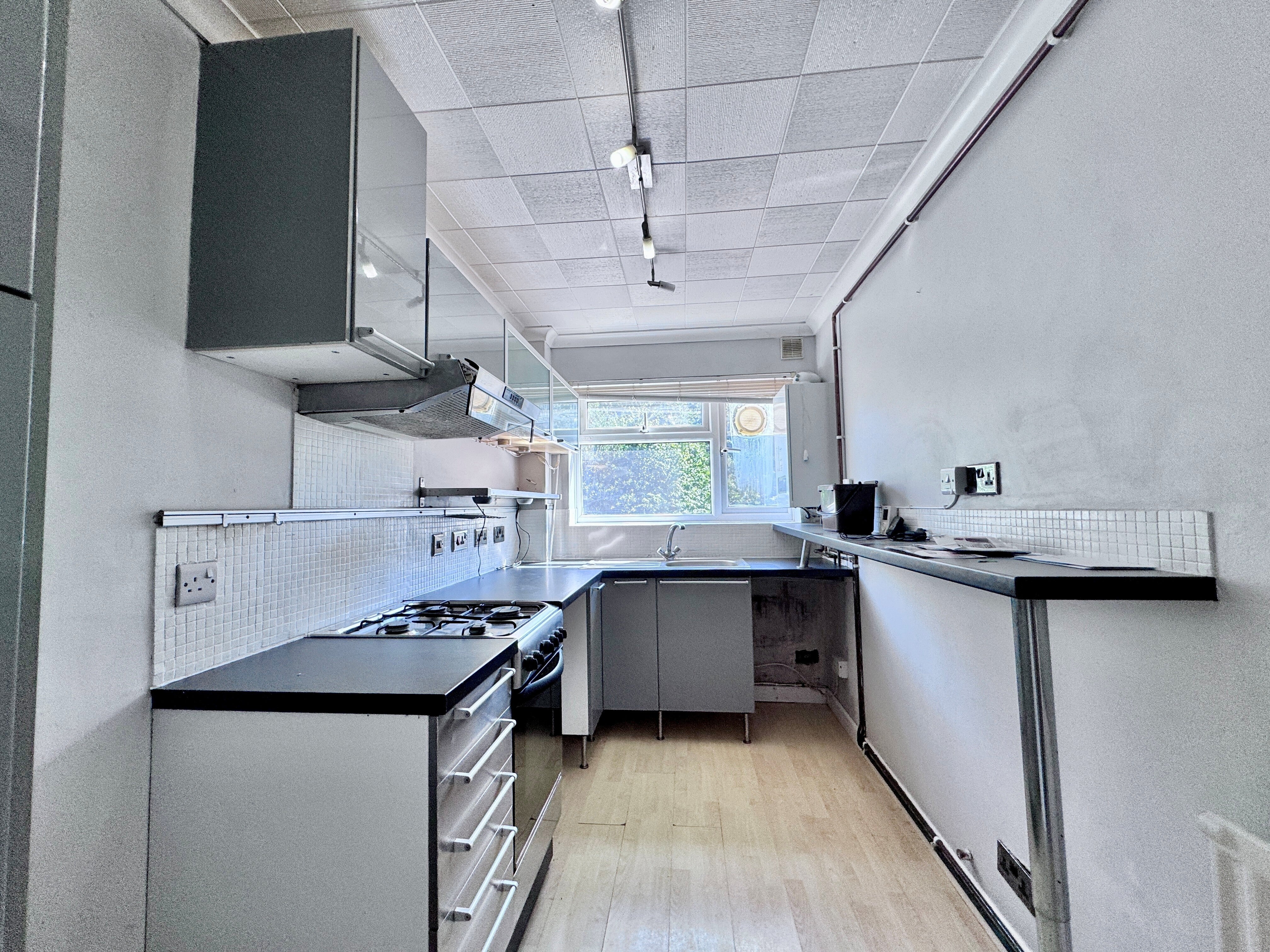 Flat Portarlington Road in Bournemouth