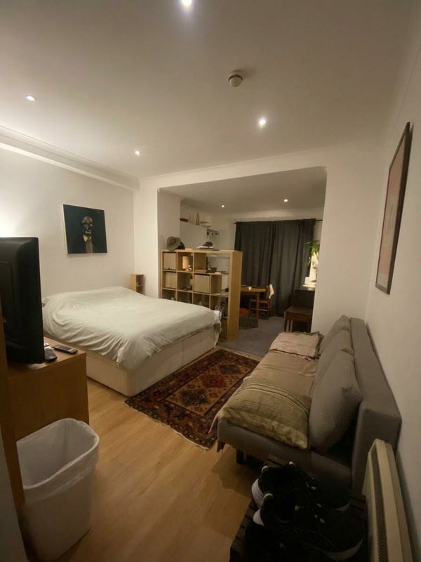 Flat Sutherland Avenue in City of Westminster