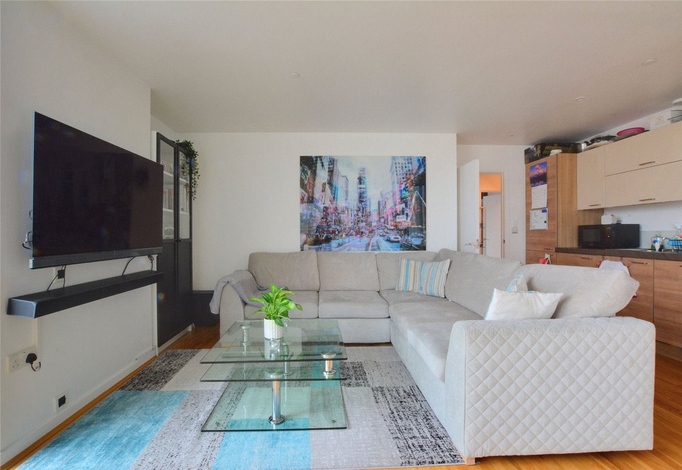 Flat Harmony Place in Greater London