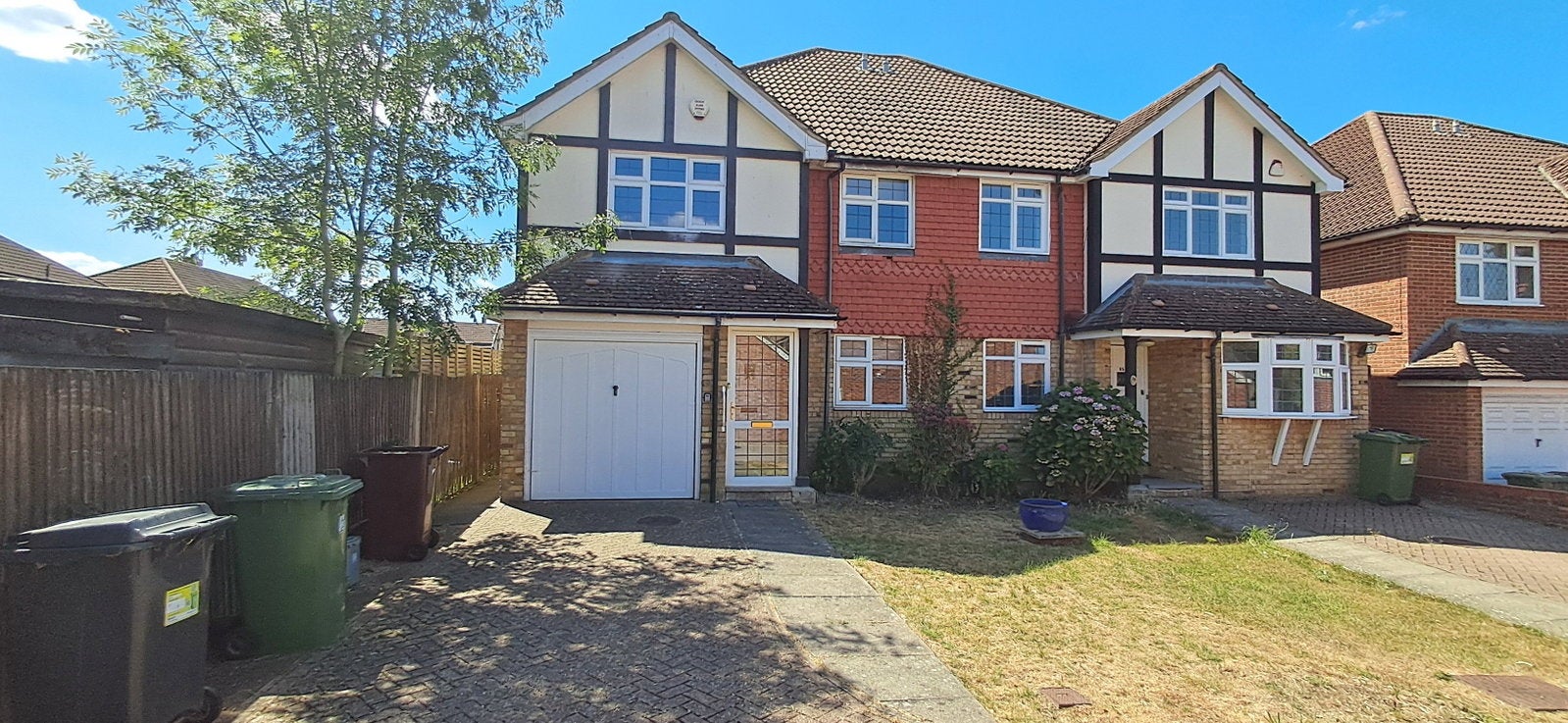 House The Birches in Hertsmere