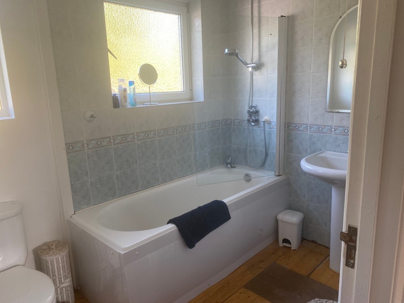 Room Sanderstead Court Avenue in Greater London