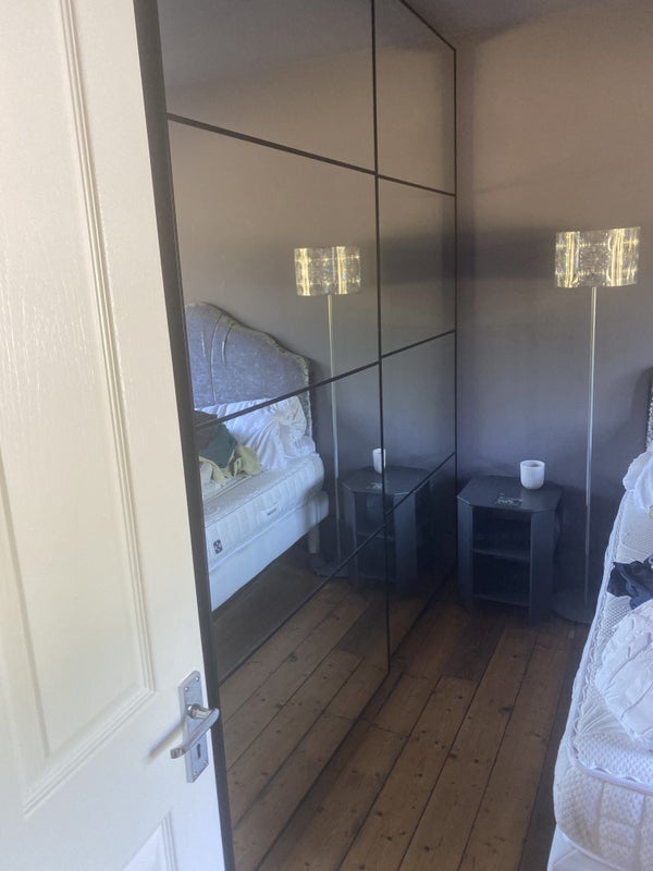 Room Sanderstead Court Avenue in Greater London