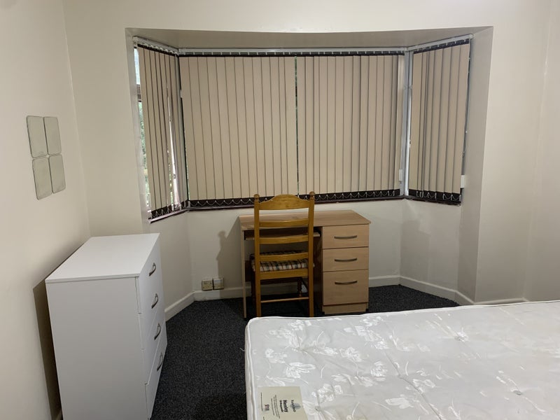 Room Harborne Lane in Birmingham