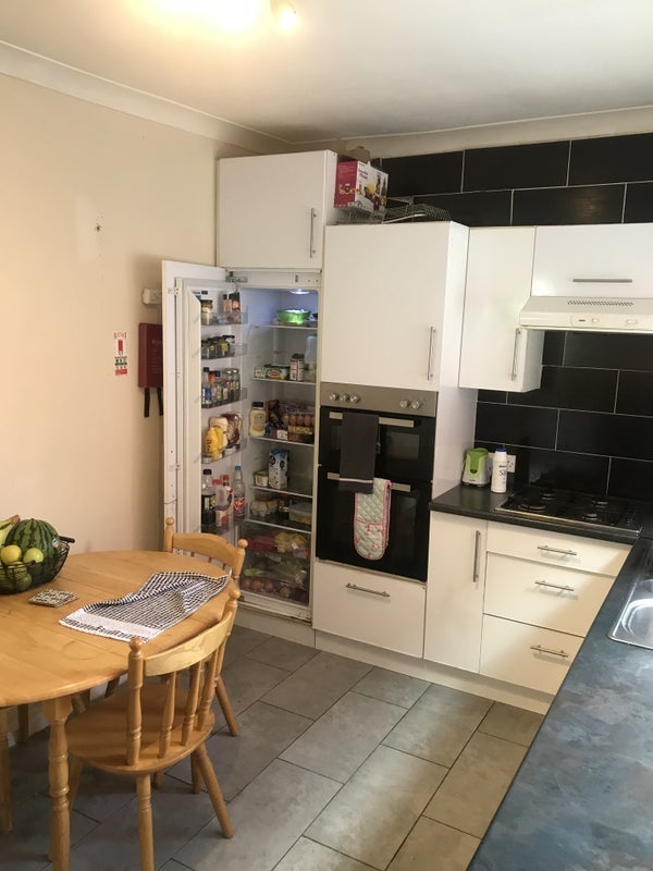 Room Acomb Street in Manchester