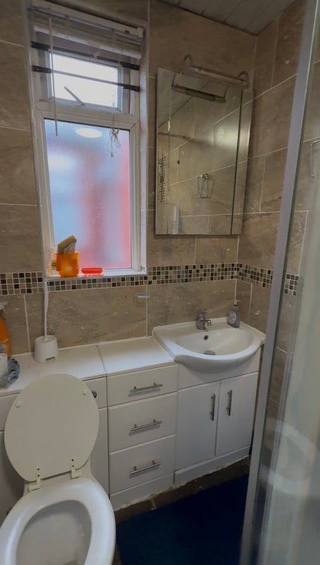 Room Acomb Street in Manchester