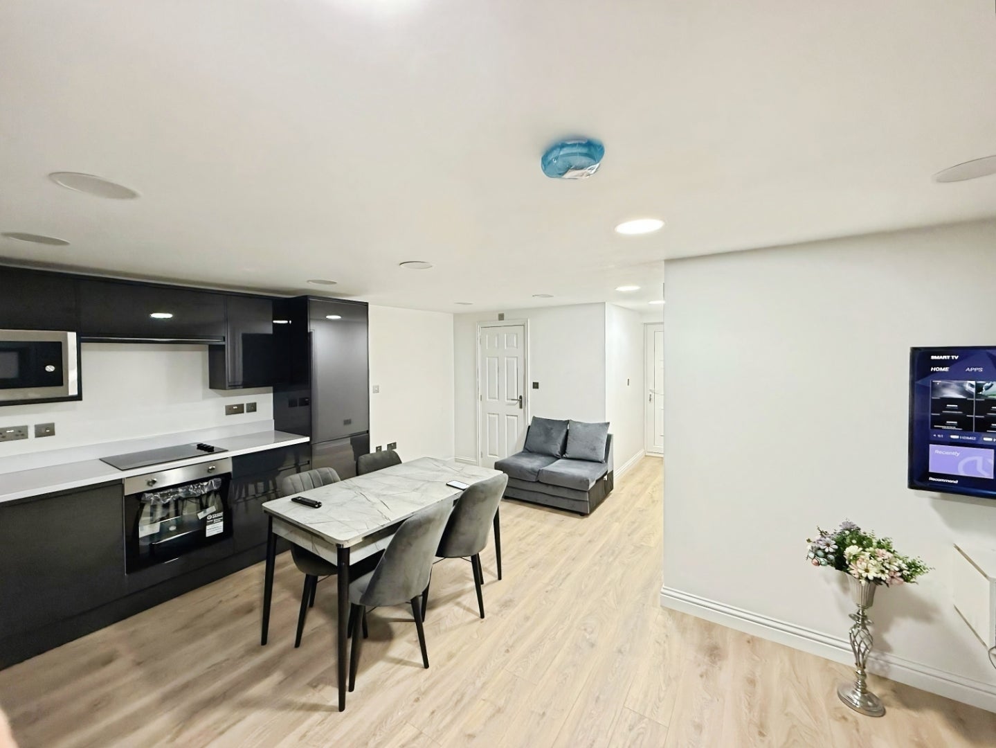 Flat Mill Farm Crescent in Greater London