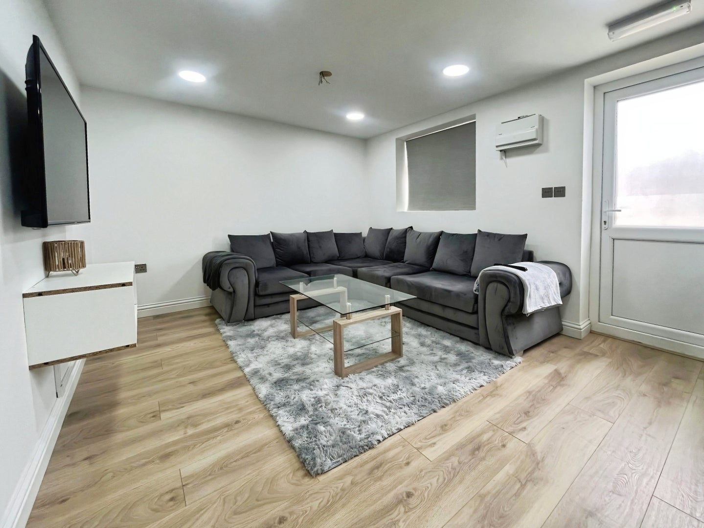 Flat Mill Farm Crescent in Greater London