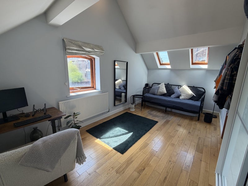 Room Rathen Road in Manchester