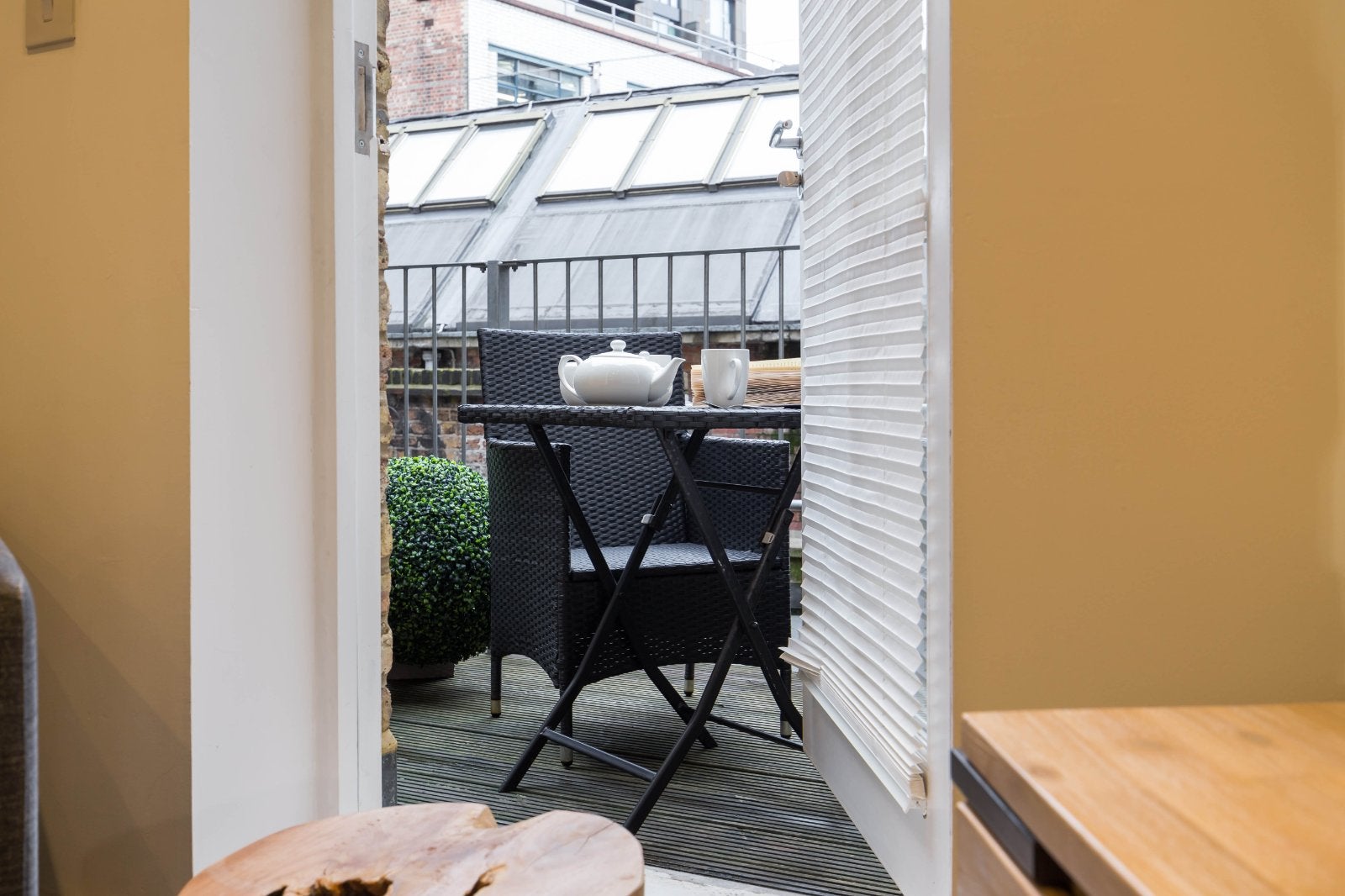 Flat Rathbone Place in London