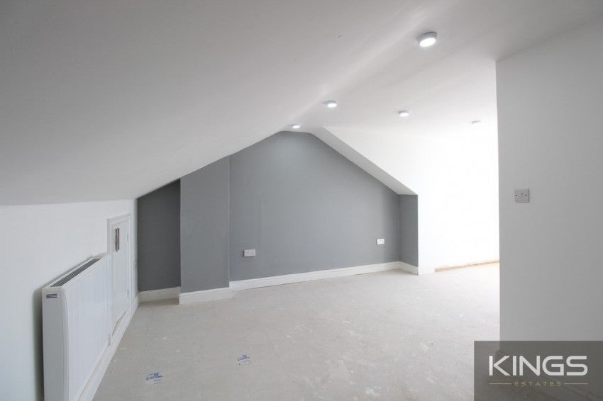 Flat Heysham Road in Southampton