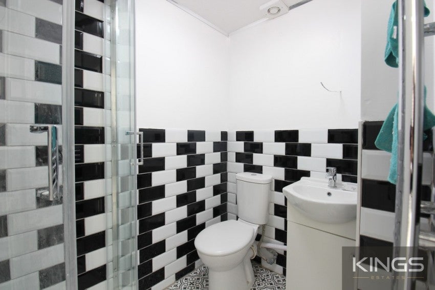 Flat Heysham Road in Southampton