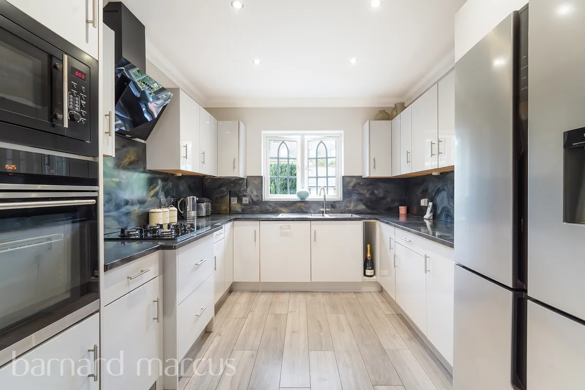 Flat St Monica's Road in Reigate and Banstead