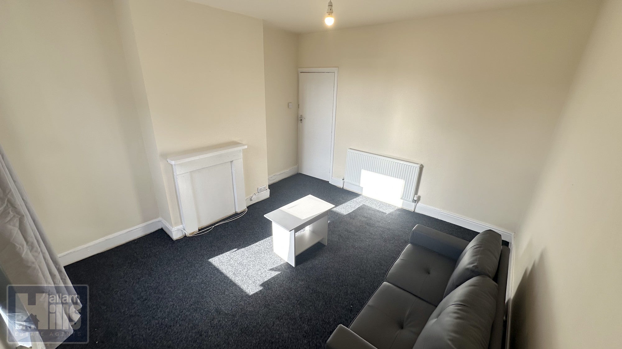 Flat Elliot Road in Sheffield