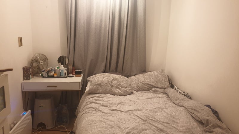 Flat Osborne Gardens in Greater London