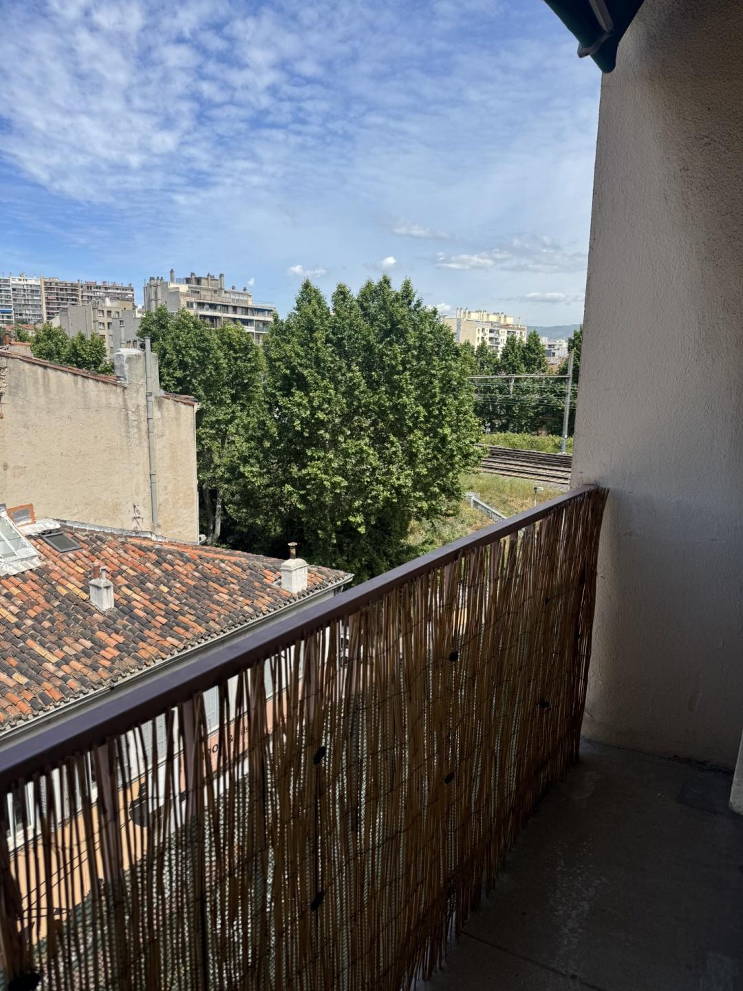 Flat Rue Saint-Bruno in Marseille