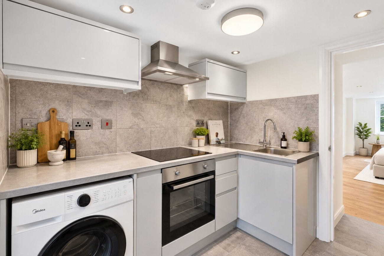 Flat Beechwood Place in Greater London