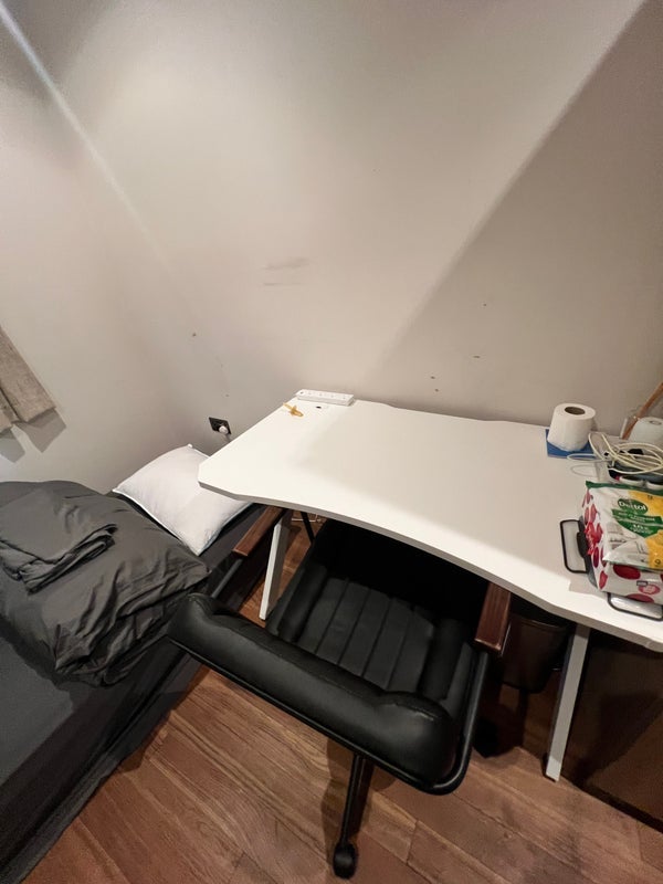 Room Howard Close in Greater London