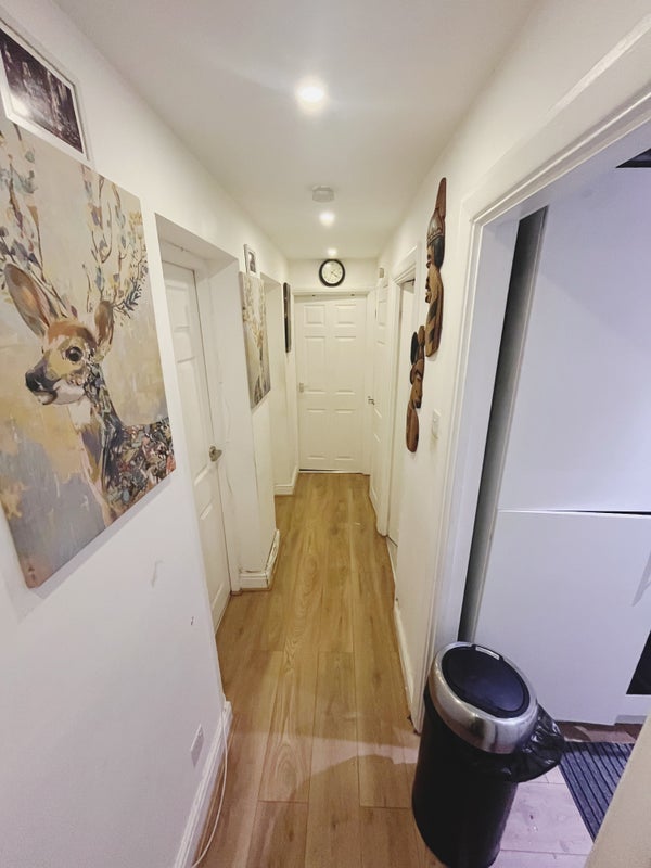 Room Godstone Road in Greater London