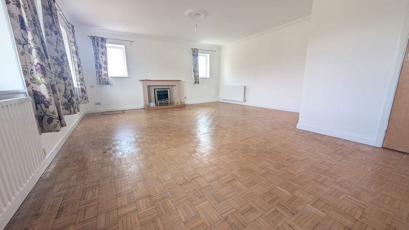 Flat Ashurst Drive in Worthing