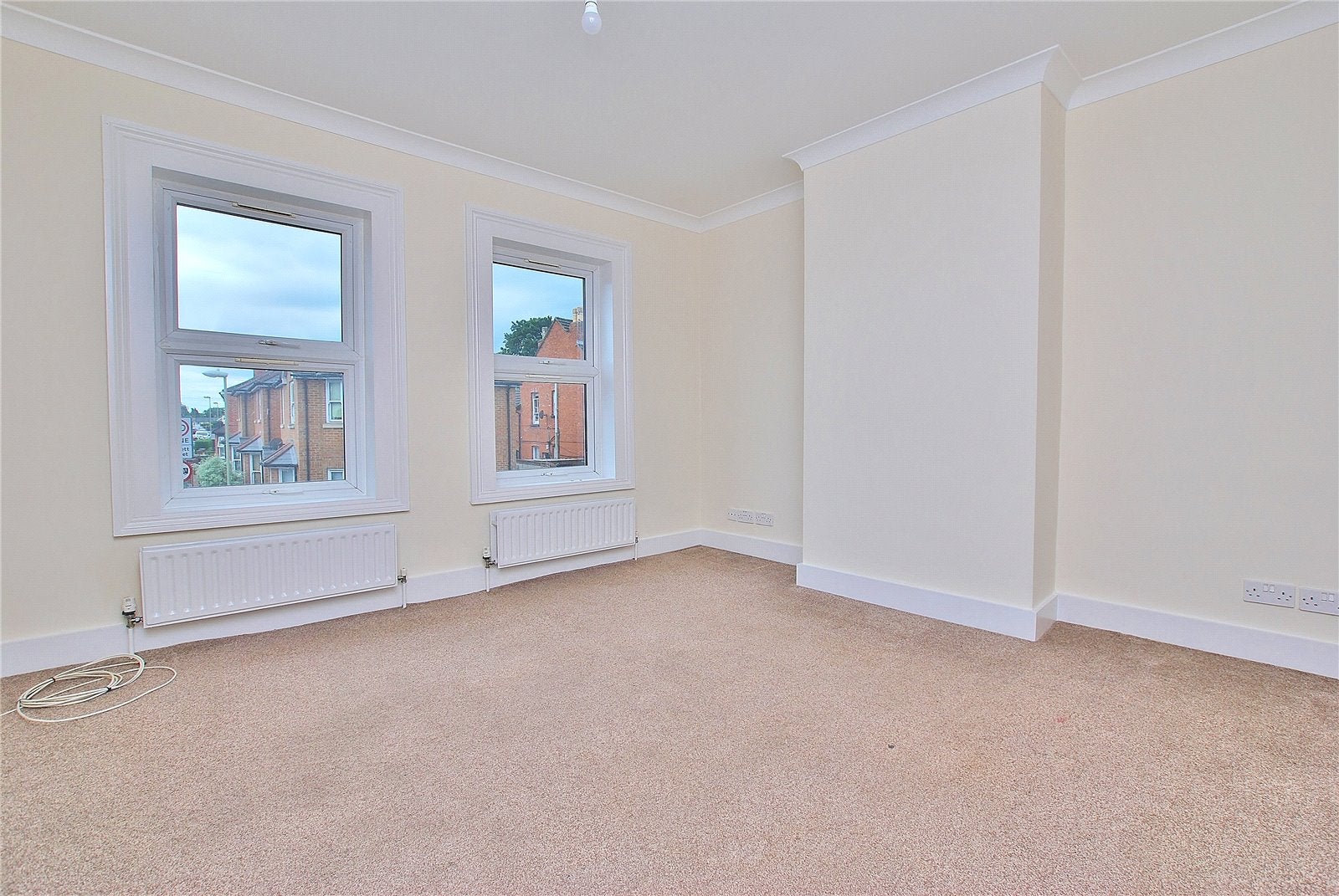 Flat Ash Road in Rushmoor