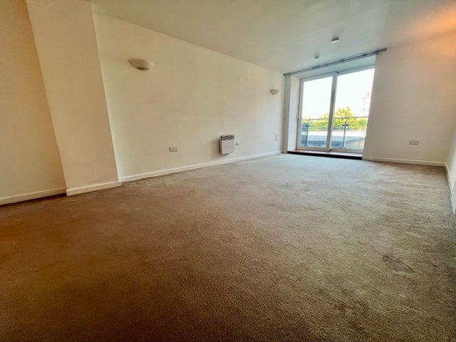 Flat New Road in Brentwood