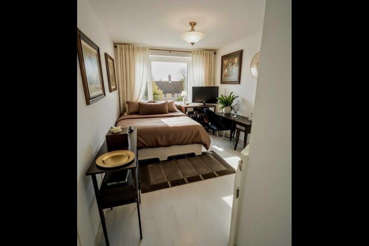 Flat Aplin Way in Greater London