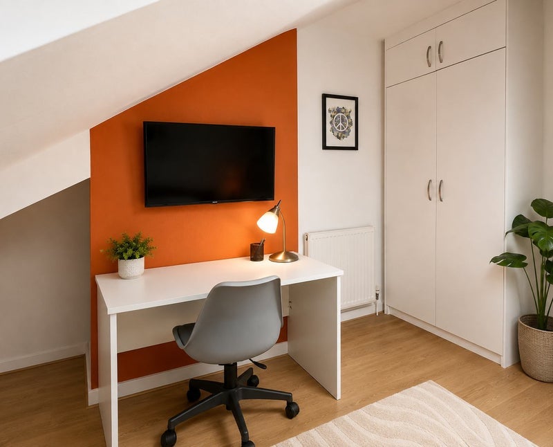 Room Eastwood Road in Sheffield