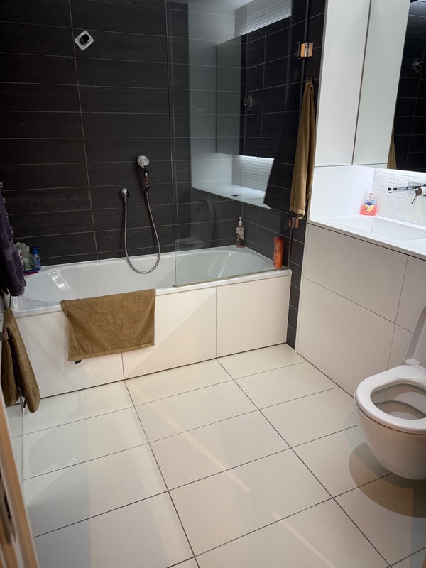 Room Handyside Street in Greater London