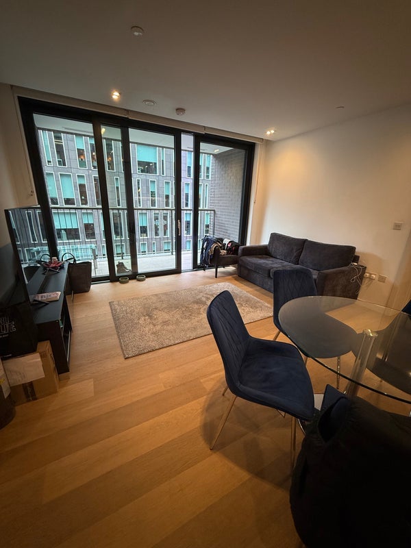 Room Handyside Street in Greater London
