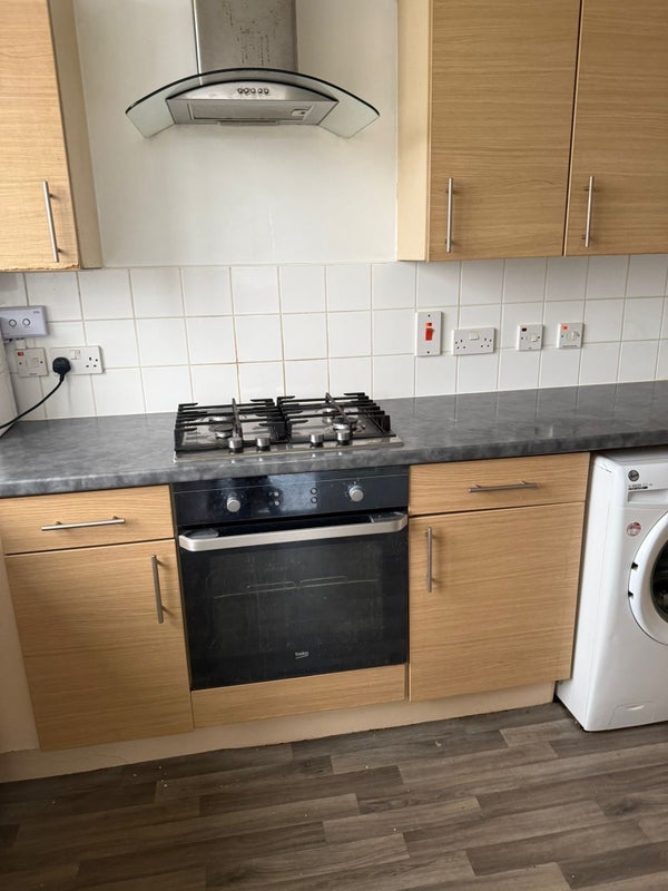 Room Vincent Road in Greater London