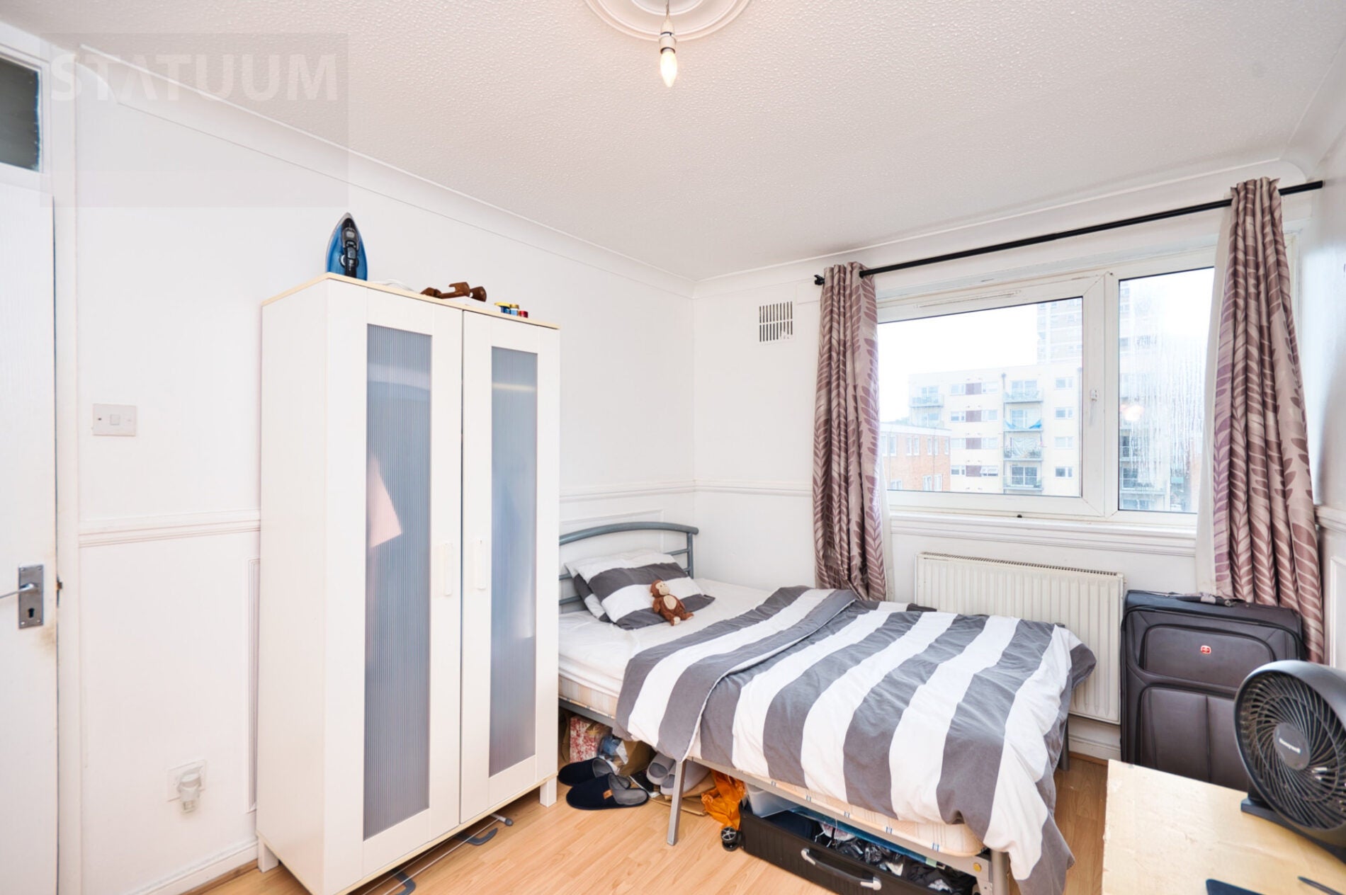 Flat Portia Way in Greater London
