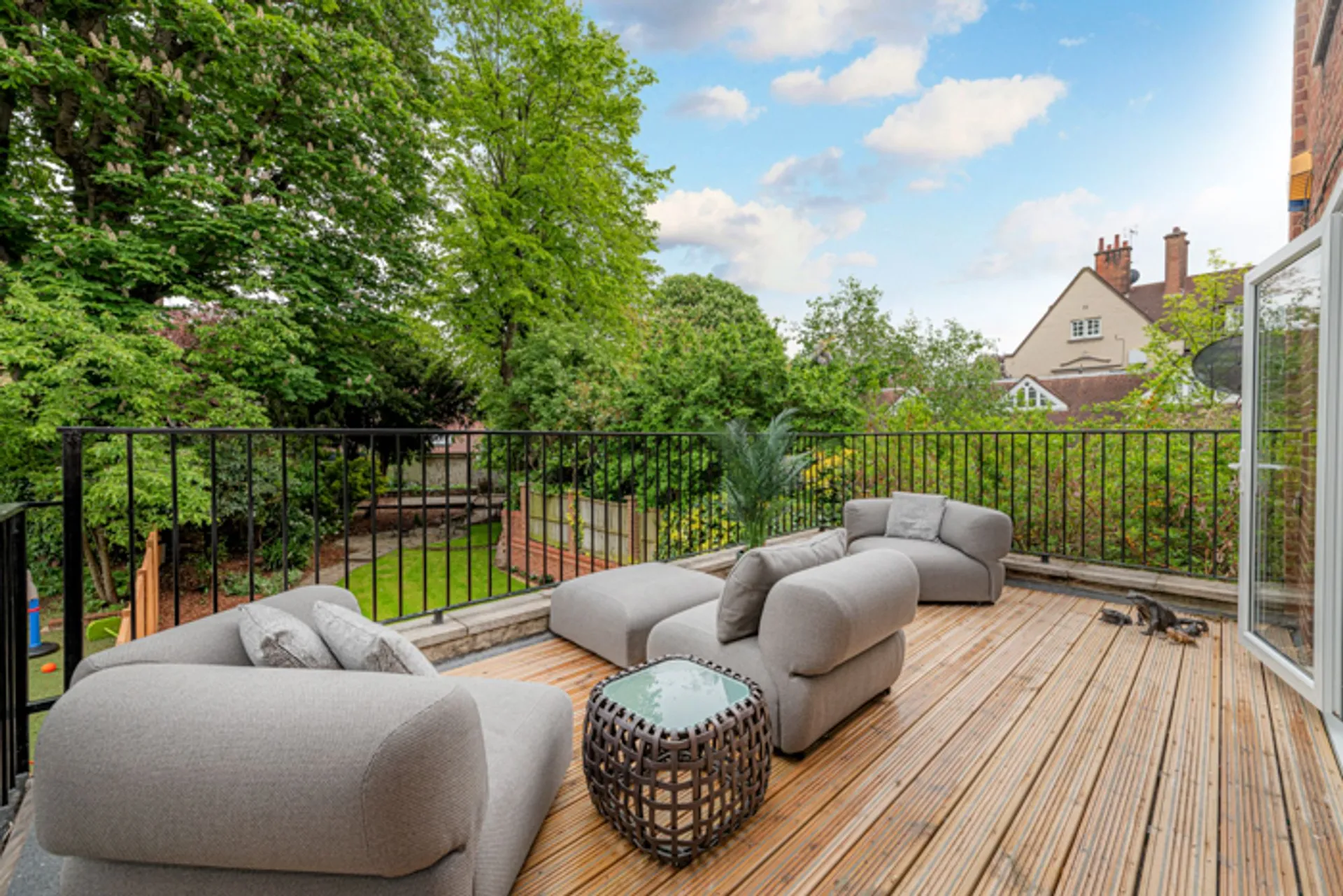 House Harley Road in Greater London