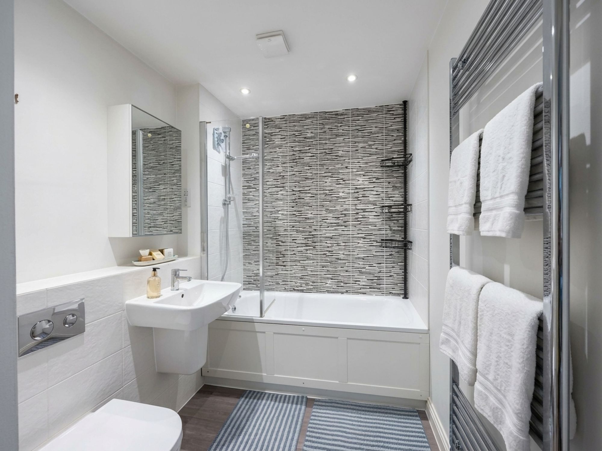 Flat Studio Way in Elstree and Borehamwood