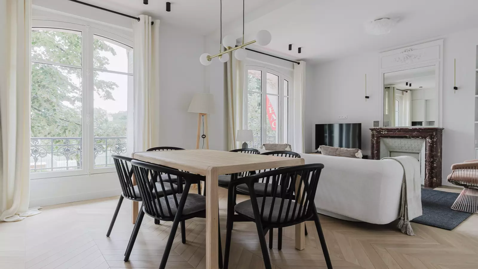 Flat Allée des Refuzniks in Paris