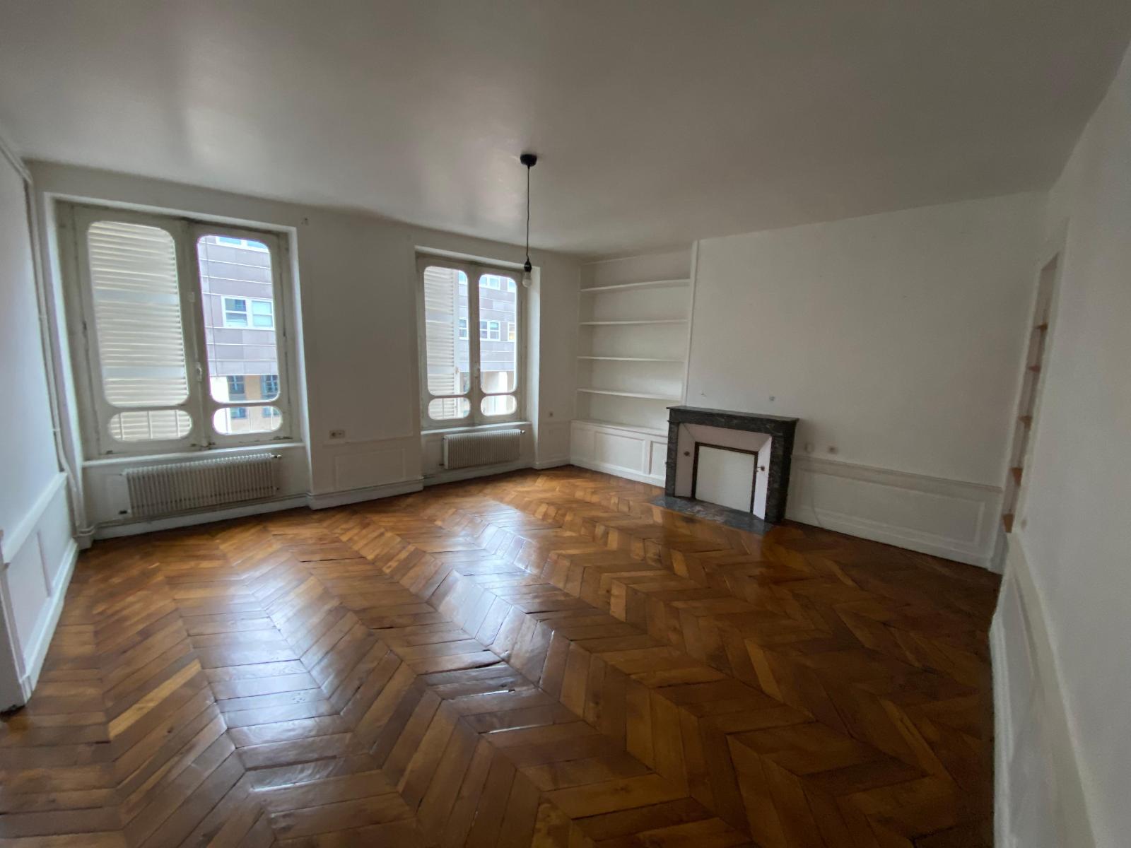 Flat Boulevard Jacques Bingen in Clermont-Ferrand