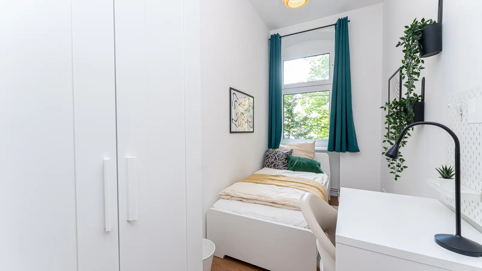 Zimmer Detmolder Straße in Berlin