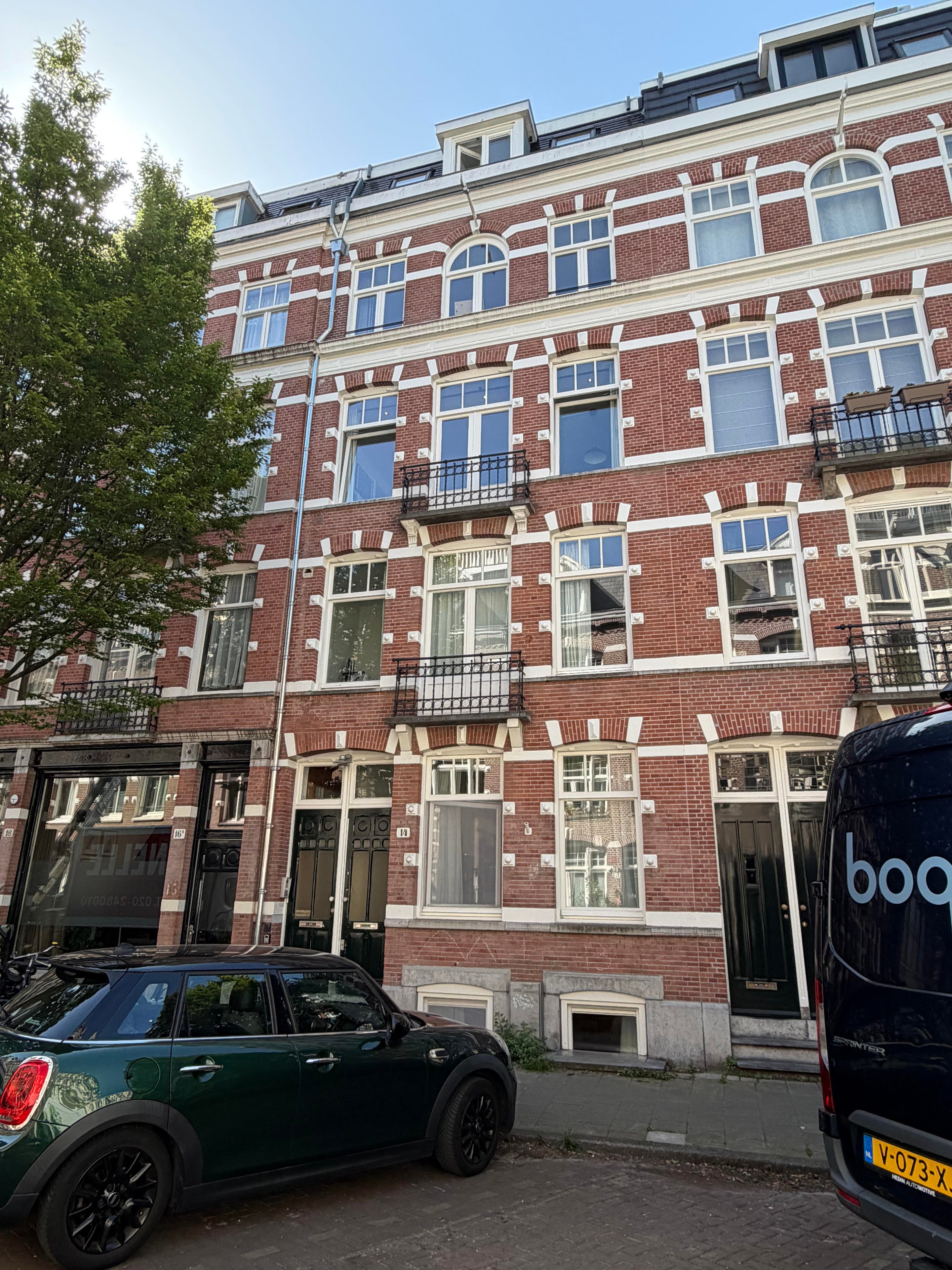 Flat Cornelis Anthoniszstraat in Amsterdam