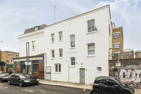 Flat Ellsworth Street in London