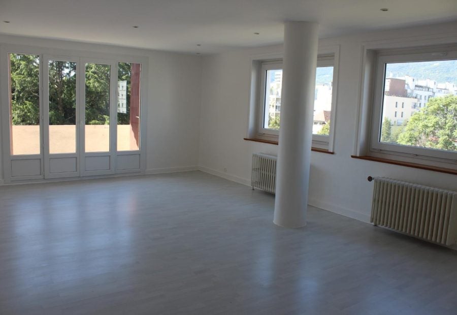 Appartement Cours de la Libération et du Général de Gaulle à Grenoble