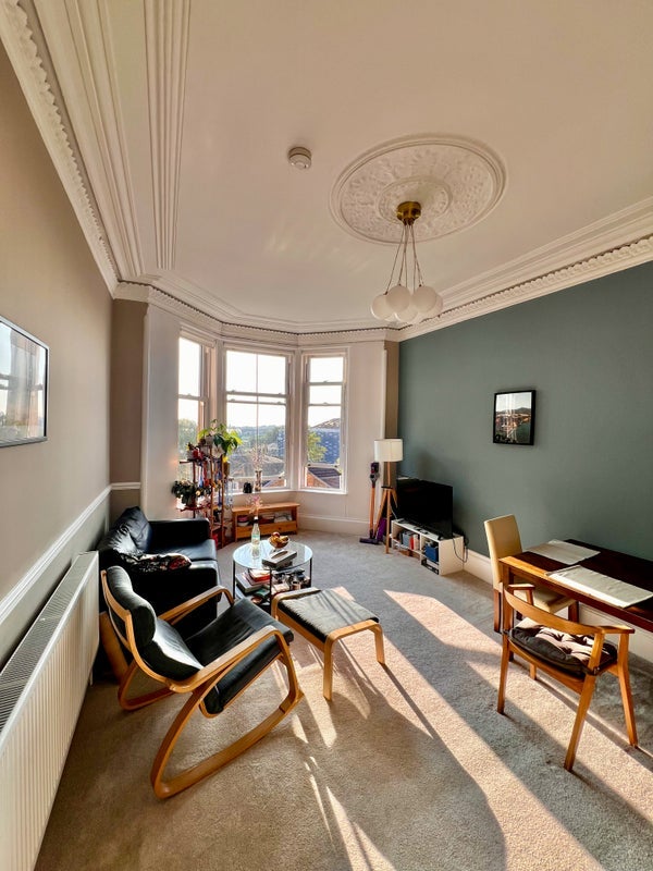 Room Cumming Drive in Glasgow