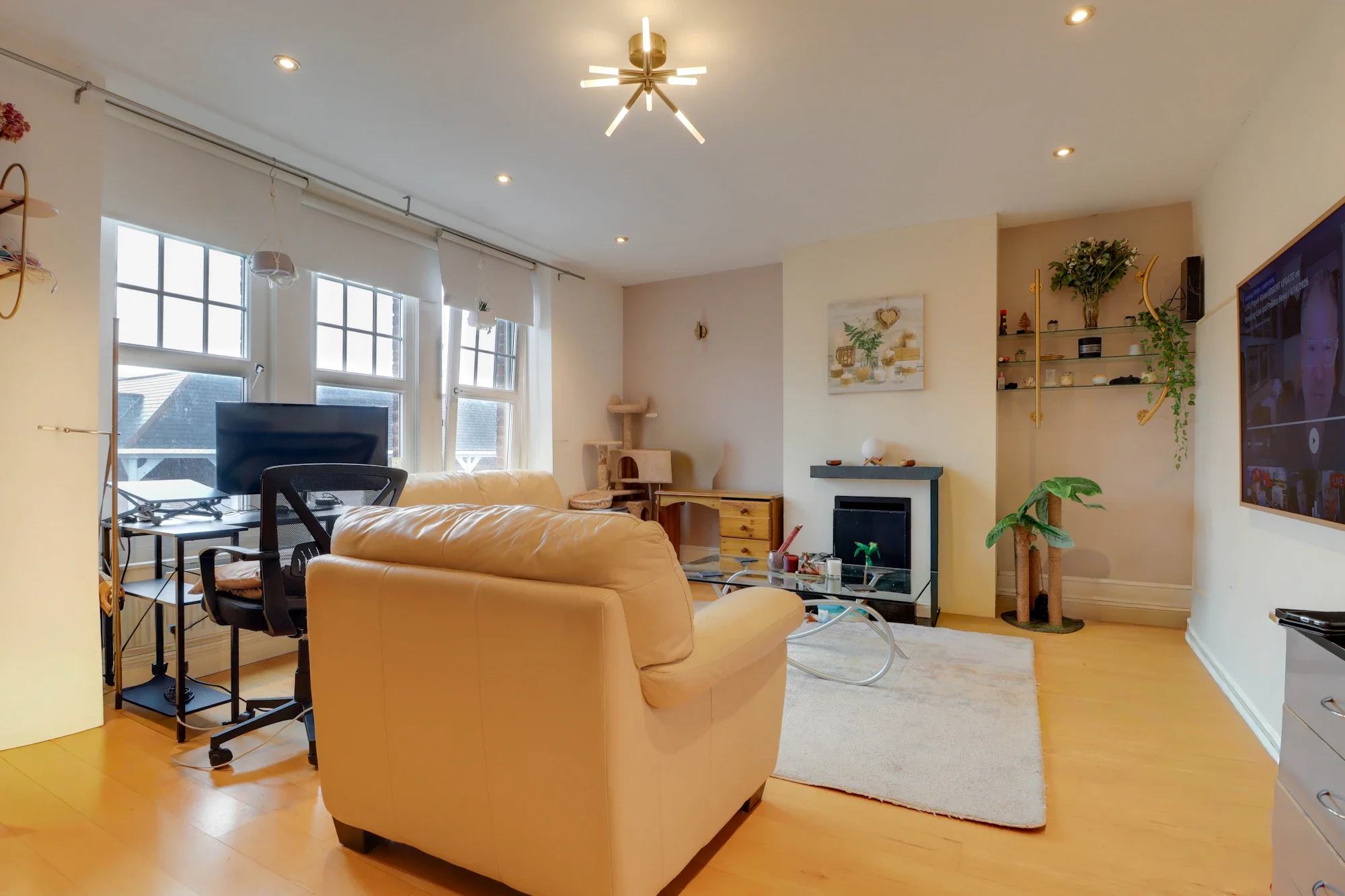Flat Hatfield Road in St Albans