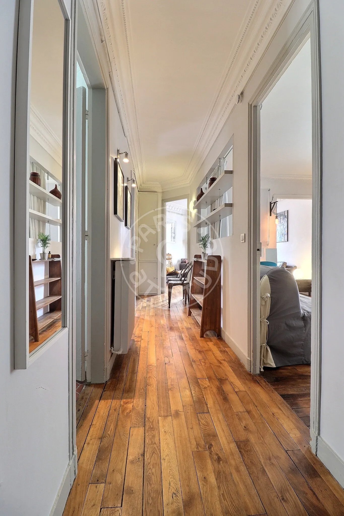 Flat Rue Duhesme in Paris