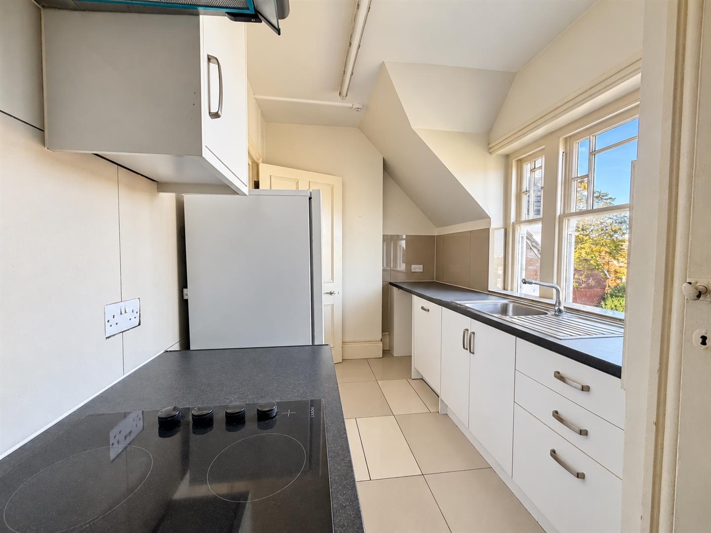 Flat Silverdale Road in Eastbourne