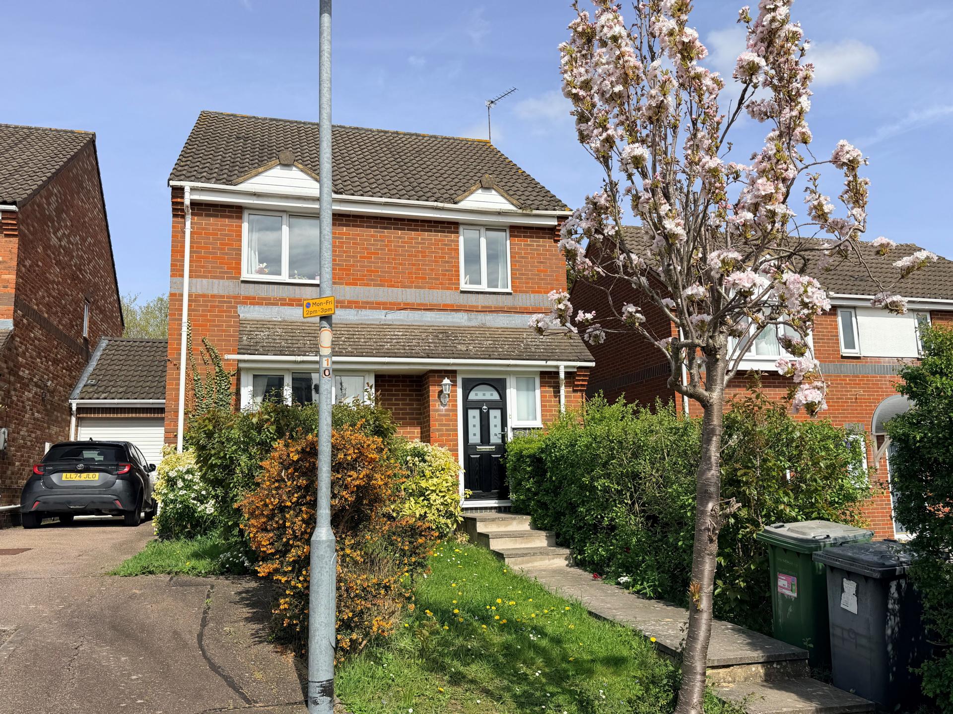 House Pinewood Drive in Hertsmere
