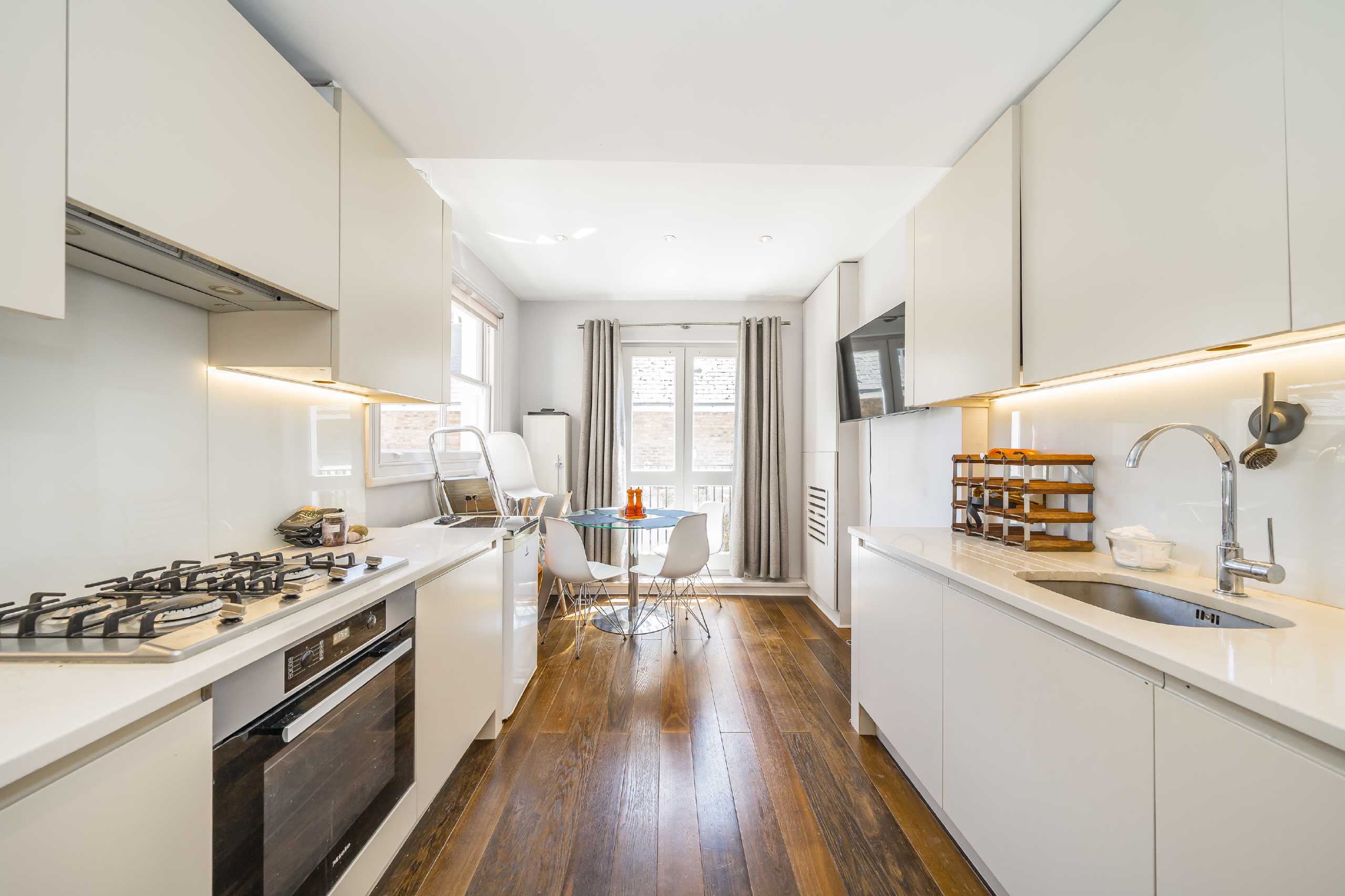 Flat Westbourne Gardens in City of Westminster