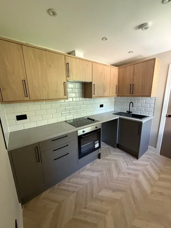 Room Glenmore Road in Salisbury