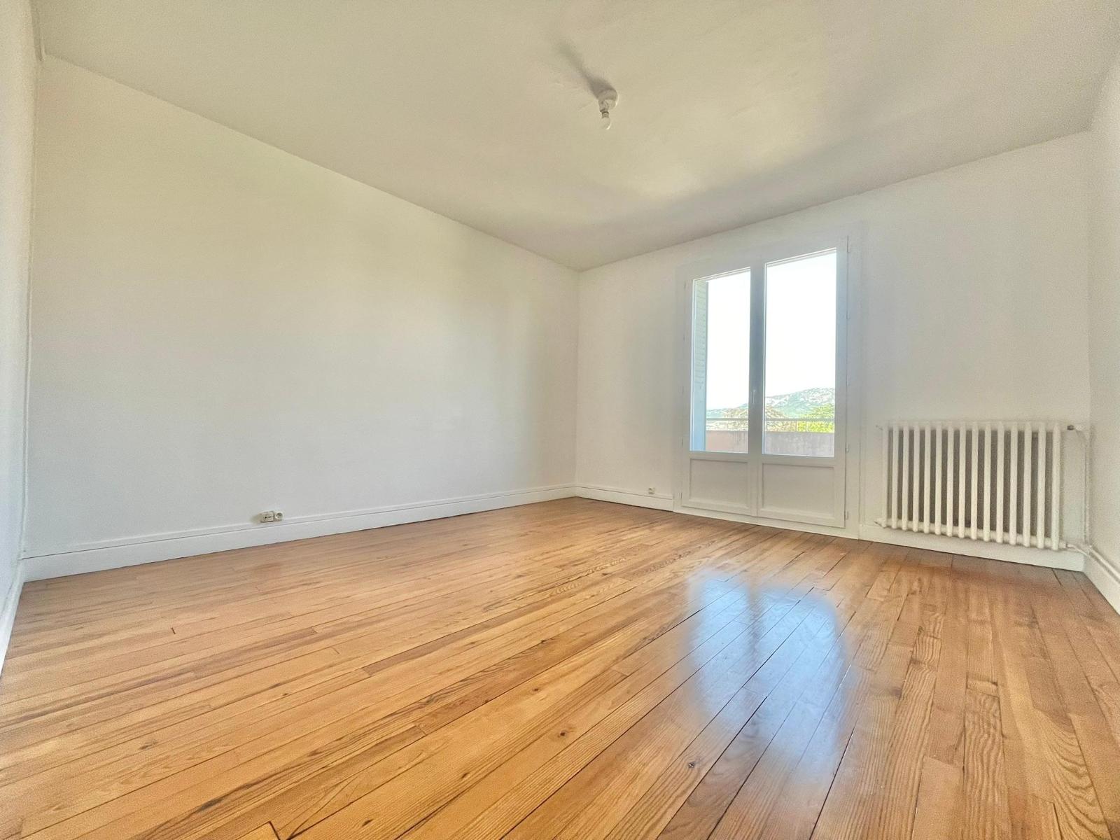 Flat Place Danton in Valence