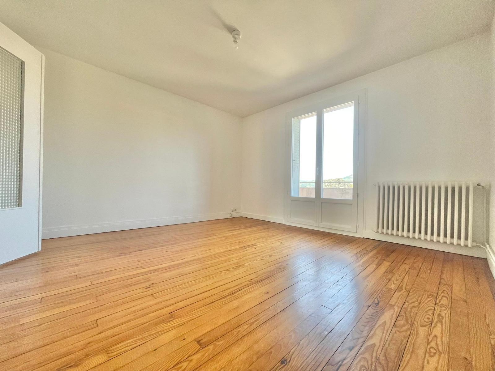 Flat Place Danton in Valence